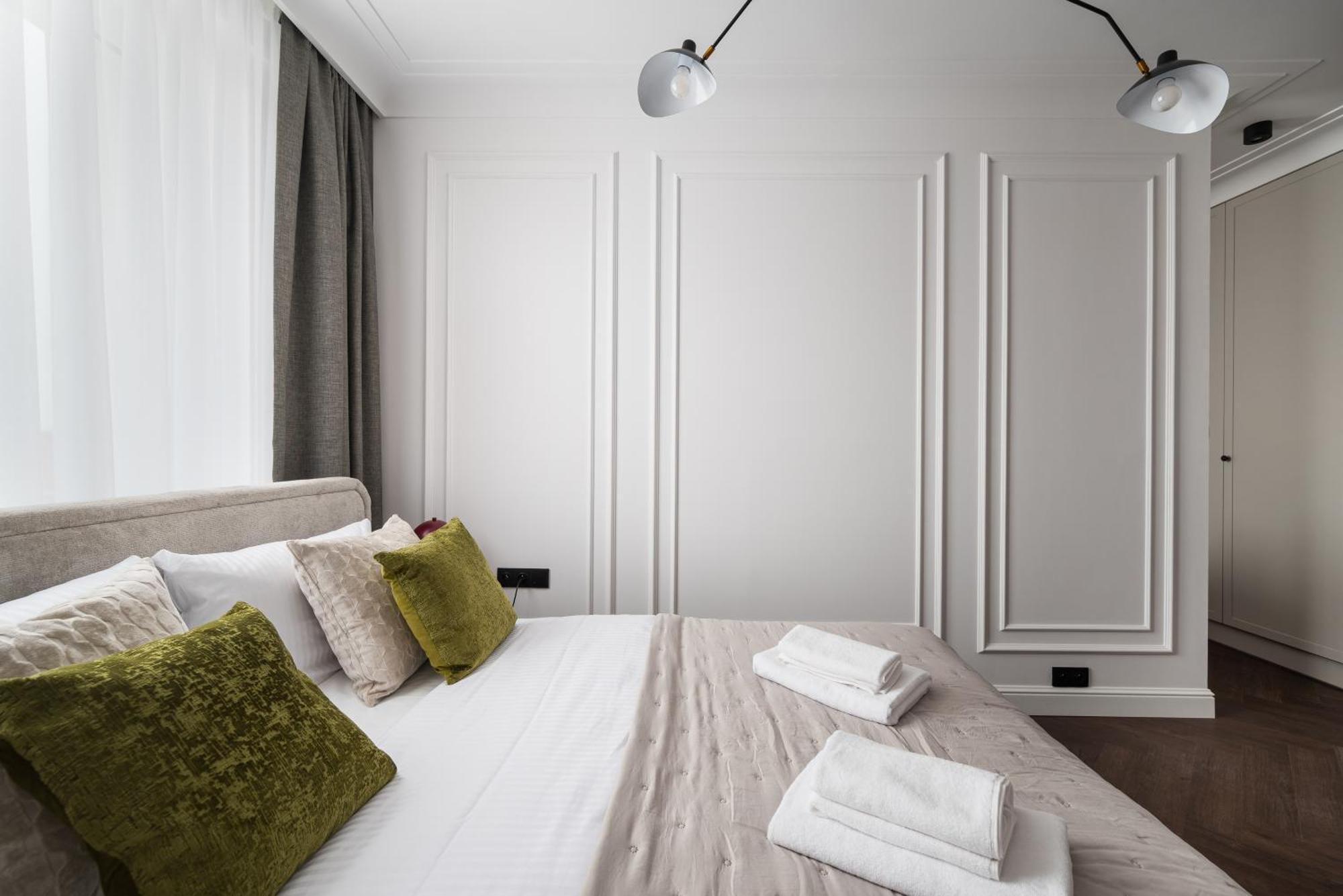 City Centre Deluxe Apartment Варшава Екстериор снимка